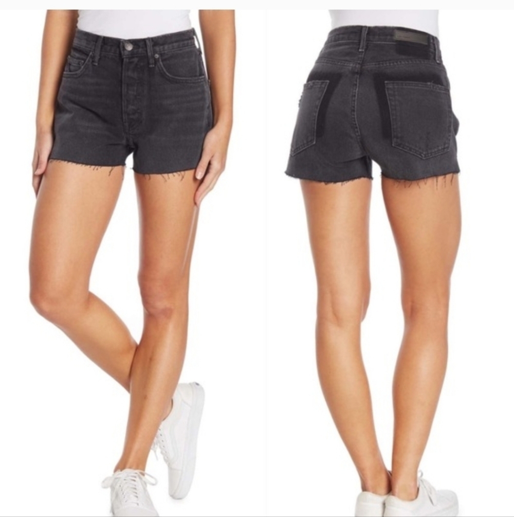 NWT GRLFRND Karolina Short In Washed Black Size 29